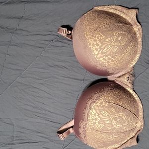 Victoria's Secret size 38D